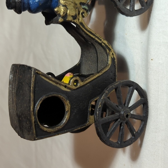 Vintage Cast Iron Horse Drawn Carriage with Driver and Rider - Picture 4 of 12